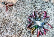 ศักดิ์สิริ มีสมสืบ : ทนุถนอมวรกาย บำรุงวรหฤทัยจงดี เพื่อนเอย